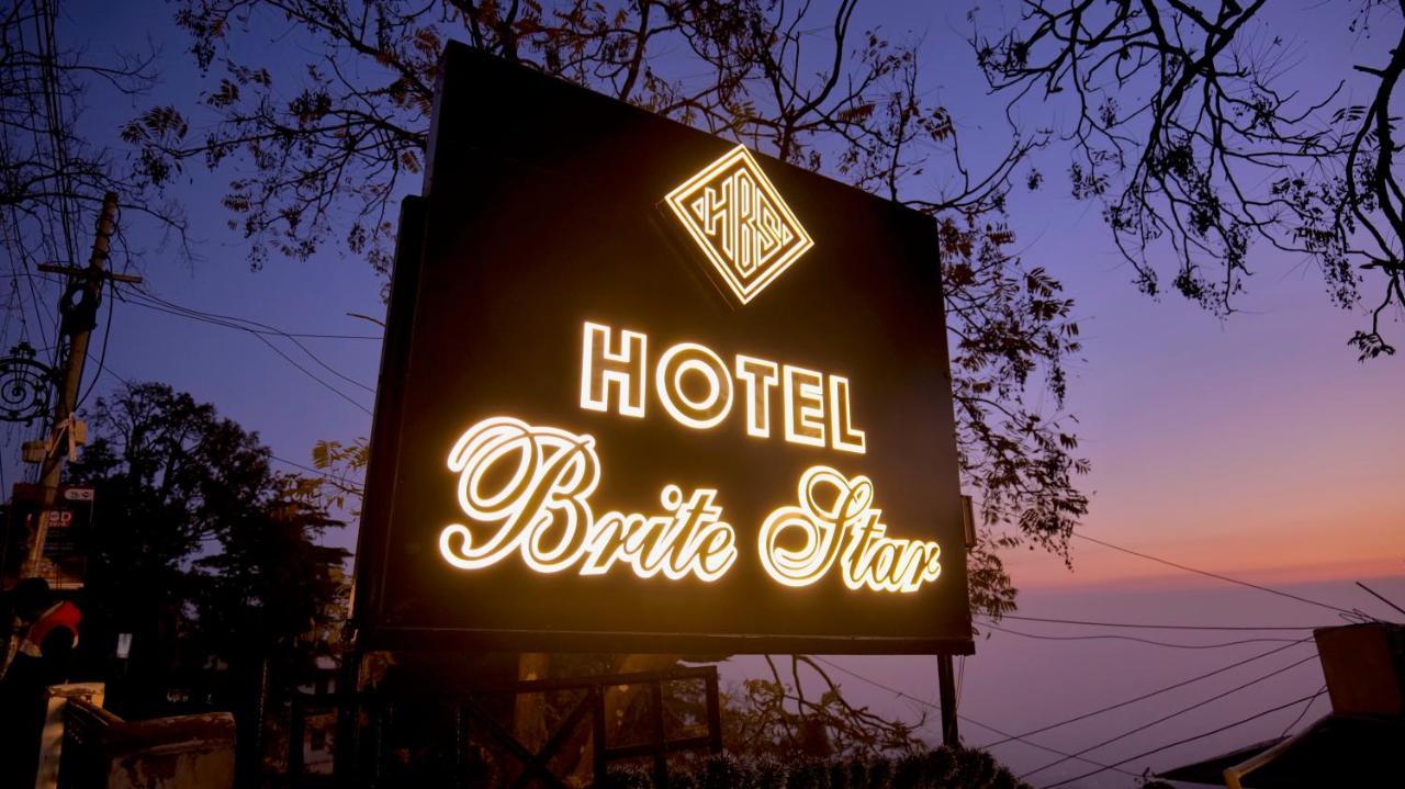 Hotel Brite Star 무소리에 외부 사진